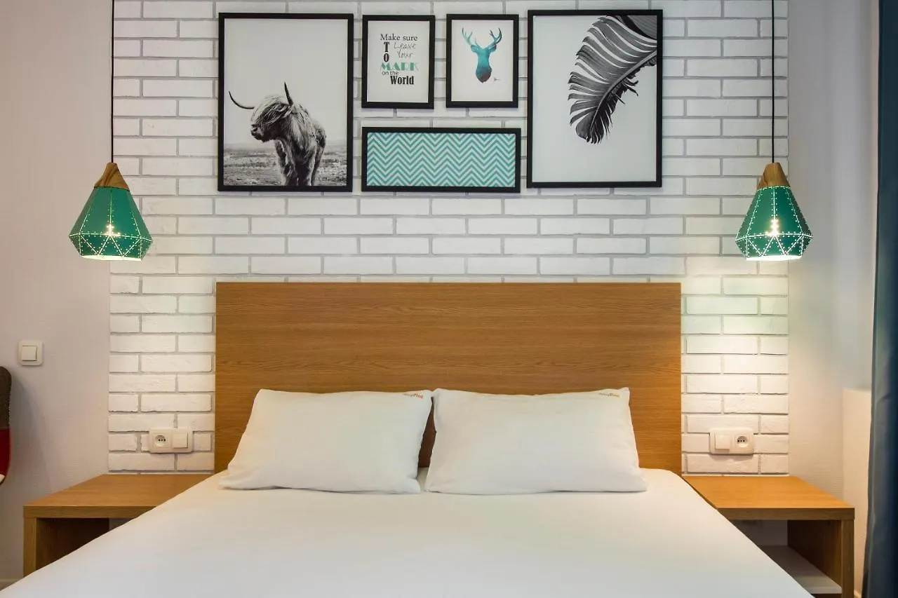 Design Apartments On Velyka Vasylkivska 42 Kiev